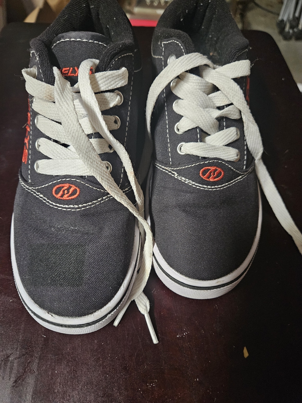 Heelys Black Skate Shoe - Size Youth 5